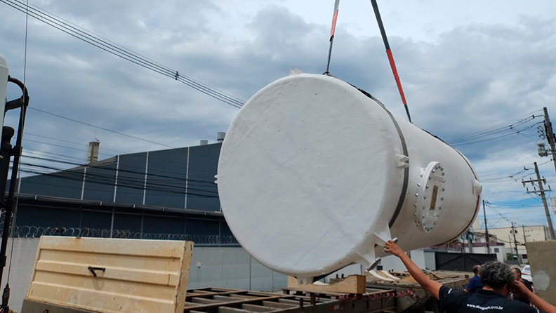 Tanques Cilíndricos em PRFV, Fibra de Vidro e Fiberglass